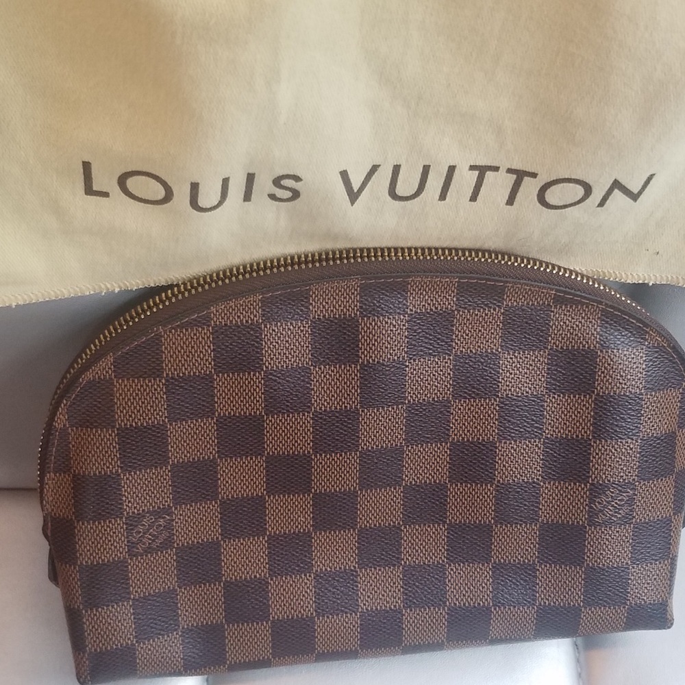 Louis Vuitton cosmetic pouch GM